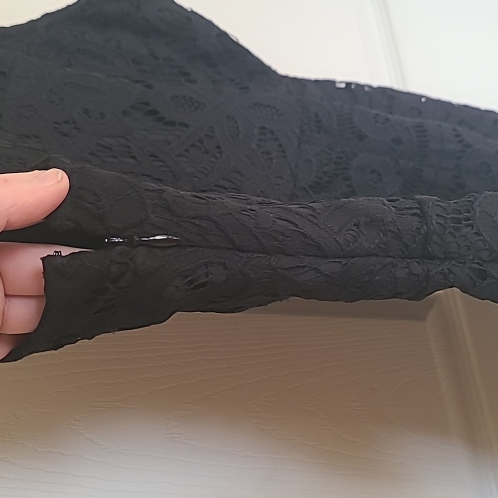 EXPRESS LACE DRESS - Picture 3 of 5